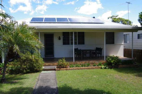 Fleur Cottage 7 Willow Street - Accommodation NSW 4