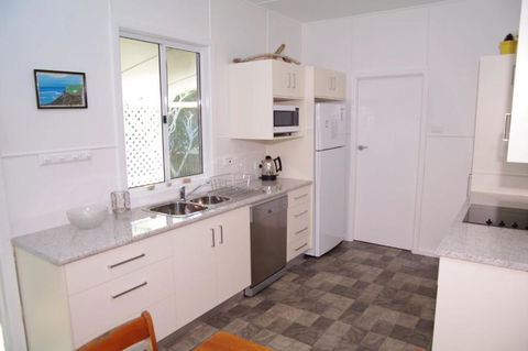 Fleur Cottage 7 Willow Street - Accommodation NSW 6