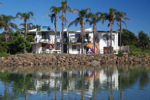 Beachfront 6 25 Willow Street - Accommodation NSW 6