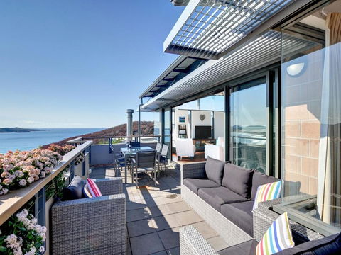 One Mile Cl Townhouse 22 26 The Deckhouse - Accommodation NSW 6