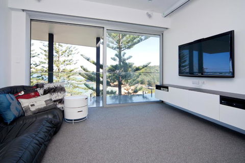 Spectacular Bilgola Beachhouse - Accommodation NSW 5