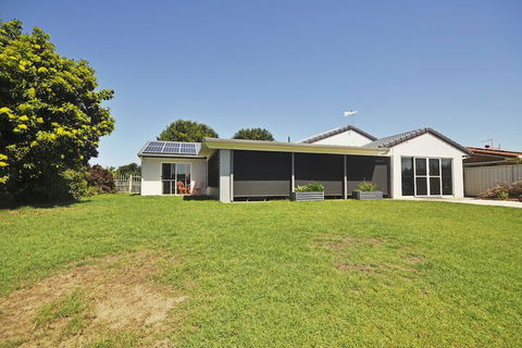 Bribie Island Canal Holiday Destination - Accommodation NSW 3