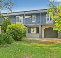 Bonny Beach House Holiday accommodation with pool - Accommodation NSW