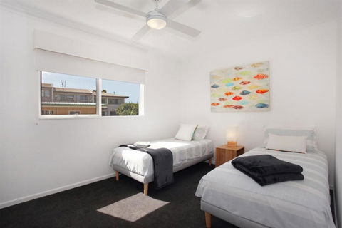 Unit 2 Point Break Apartments 1 3 Point Arkwright Linen Incl - Accommodation NSW 4