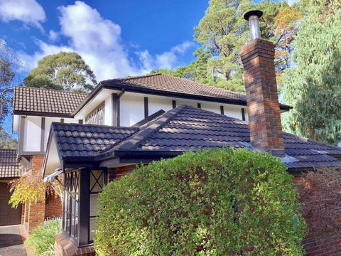Pride Leisure Tudor House - Accommodation NSW 3