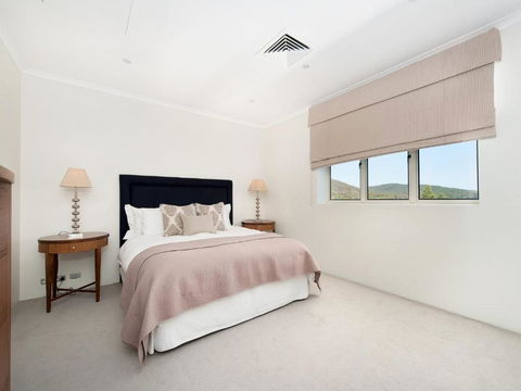 Views Views & More Views Sub Penthouse In Shoal Bay - Accommodation NSW 7