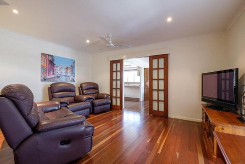 Home At Southside Central - Accommodation NSW 3