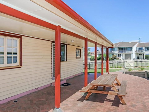 Yamba Pilot Cottage 1 Pets Welcome Close To Beach - Accommodation NSW 6