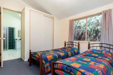 Amaroo House - Accommodation NSW 4