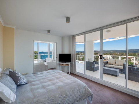 Penthouse 707 4 Bedroom Oceanview Penthouse - Accommodation NSW 4