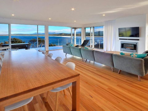 Seven Mile Heaven Your Coastal Kingdom - Accommodation NSW 4
