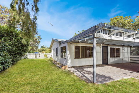 Kambera Pet Friendly Cottage On Raymond Island - Accommodation NSW 6