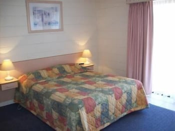 Black Swan Motor Inn - Accommodation NSW 1