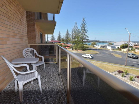 Anchorage 10 Water Views From Balcony - Accommodation NSW 1