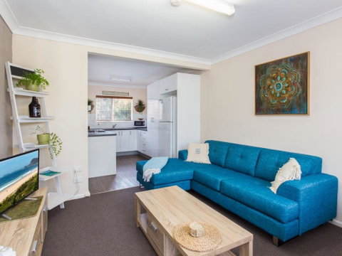 Sandy Bottoms With WiFi Just Moments From Beach - Accommodation NSW 7
