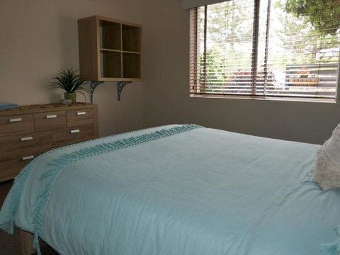 Sandy Bottoms With WiFi Just Moments From Beach - Accommodation NSW 6