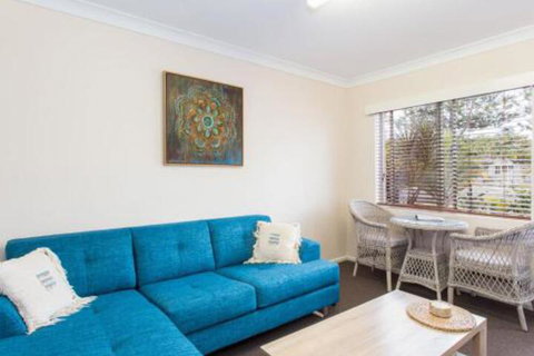 Sandy Bottoms With WiFi Just Moments From Beach - Accommodation NSW 0