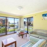 Champagne Court 1 With Water Views - Accommodation NSW 0