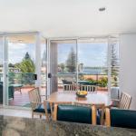 Castillo Del Mar 10 Lake View Roof Terrace With Spa - Accommodation NSW 0