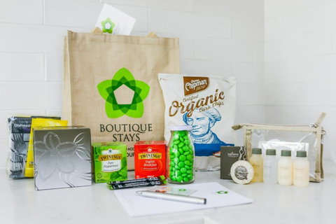 BOUTIQUE STAYS Murrumbeena Place 1 - Accommodation NSW 3