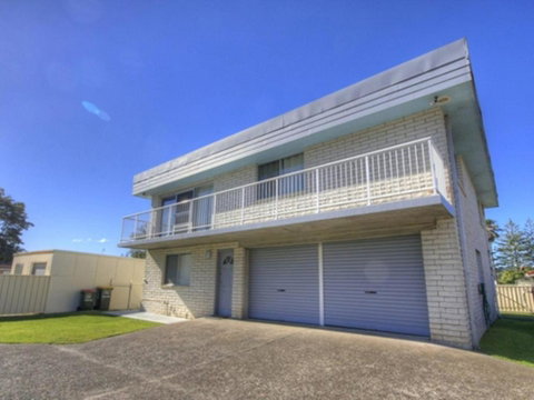 45B Wharf Street Downstairs - Accommodation NSW 2
