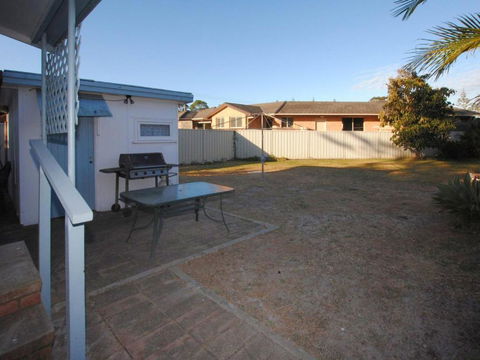 59 Wharf Street Opposite Bowling Club - Accommodation NSW 1