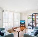 1 / 54 Parkes Airconditioned - Accommodation NSW