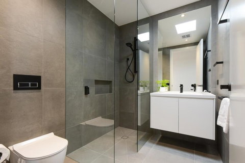 BOUTIQUE STAYS Murrumbeena Place 2 - Accommodation NSW 1