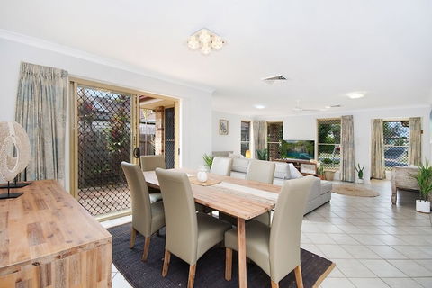 Kailani Beach House - Accommodation NSW 2