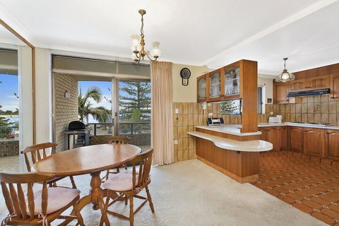 Caesars Palace 4 - Accommodation NSW 3