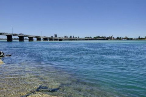 Time & Tide 1 Ground Floor With Water Views - Accommodation NSW 3
