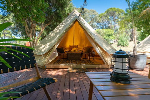 Castlemaine Gardens Luxury Glamping - Accommodation NSW 4