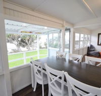 Golden Sands at Beachmere - Accommodation NSW
