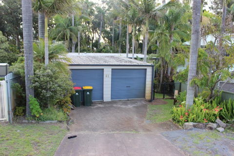 Hidden Oasis Pet Friendly In Anna Bay - Accommodation NSW 5