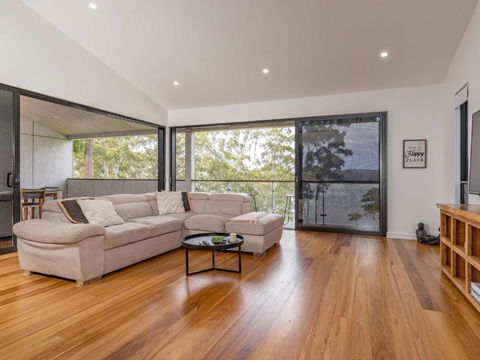 Seashells Lakeside Holiday Perfection - Accommodation NSW 1
