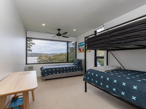 Seashells Lakeside Holiday Perfection - Accommodation NSW 2