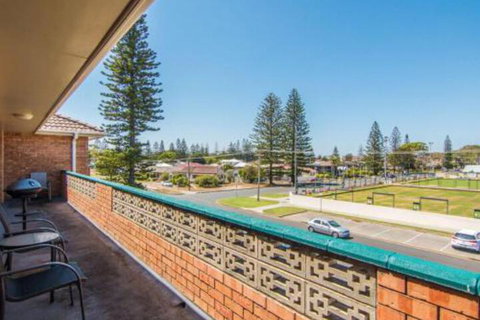 Seabreeze 5 Opposite Bowling Club - Accommodation NSW 0