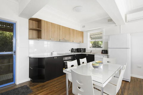 Whitecaps 26 East Street - Accommodation NSW 4