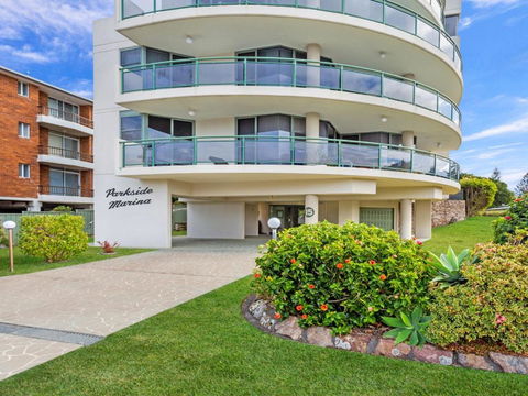 Parkside Marina 1 CBD Location - Accommodation NSW 1