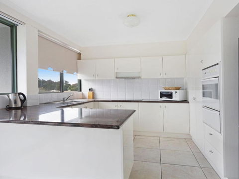Parkside Marina 1 CBD Location - Accommodation NSW 2