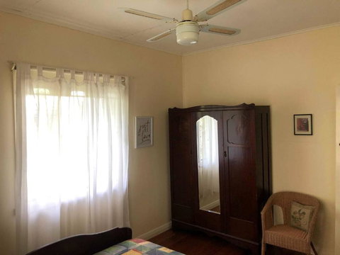 BOSCOBEL COTTAGE MAGICAL BEACH & RIVER VIEWS KINGSCLIFF - Accommodation NSW 2