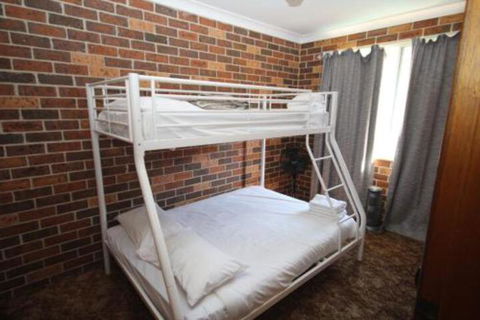 1 / 2 Brunswick Avenue - Accommodation NSW 3