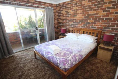 1 / 2 Brunswick Avenue - Accommodation NSW 2