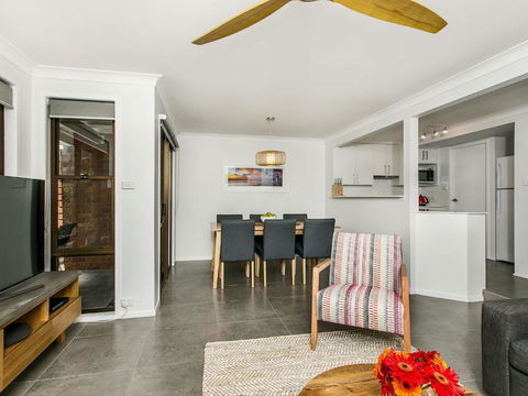 Calinda Sol 12 - Accommodation NSW 6