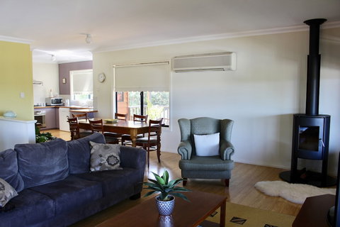 Waterside View - Accommodation NSW 4