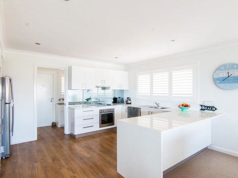 12 Cliff Road - Accommodation NSW 1