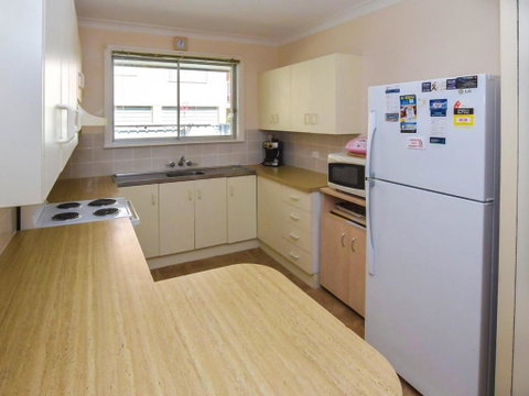 1 / 33 Wharf Street - Accommodation NSW 4