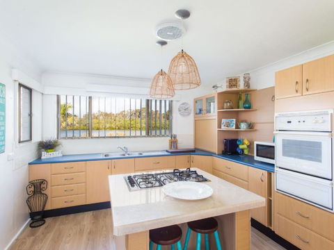 Waterfront At Point Road - Accommodation NSW 3