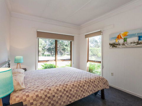 OCEANS 12 ANGLESEA - Accommodation NSW 4