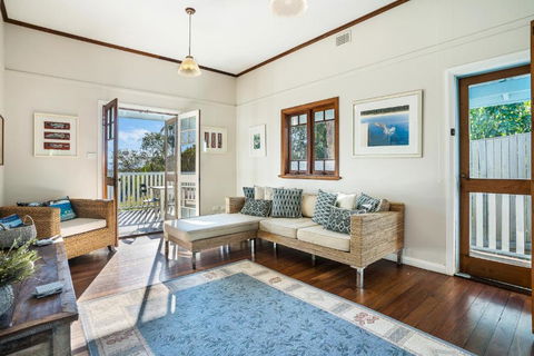 Kembali On Massinger Street - Accommodation NSW 1